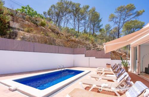 Olivella House | Villa Senita with Private Pool, close to Sitges