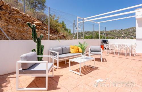 Olivella House | Villa Senita with Private Pool, close to Sitges