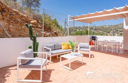 Olivella House | Villa Senita with Private Pool, close to Sitges