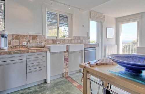 Hyeres City Centre Villa | "Villa St-Pierre" extraordinary sea view, private pool