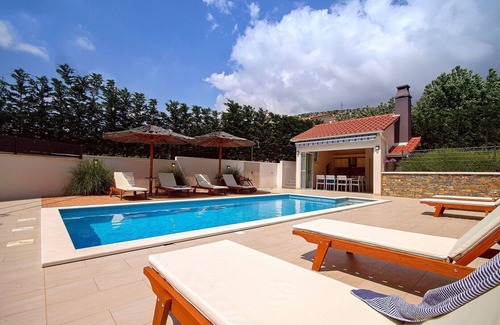 Omis Villa | Villa Stozak, private heated pool, cinema room and sauna, 7 km from beach