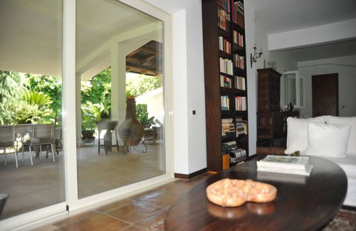 Pisciacavallo House | Villa surrounded by greenery