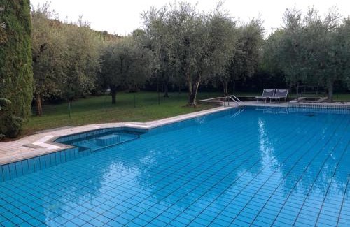 Manerba del Garda Villa | Villa Sweet Flower - with Private Pool and Garden