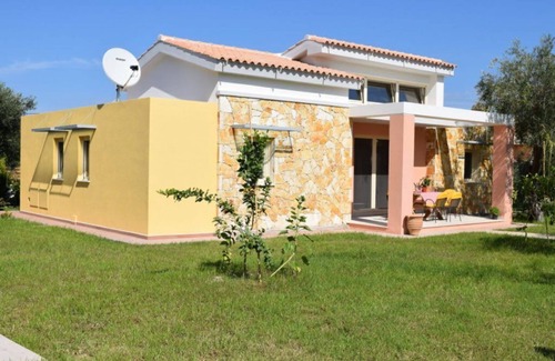 Messonghi House | Villa Thalassa Blue-Themed Villa with Pool and Garden
