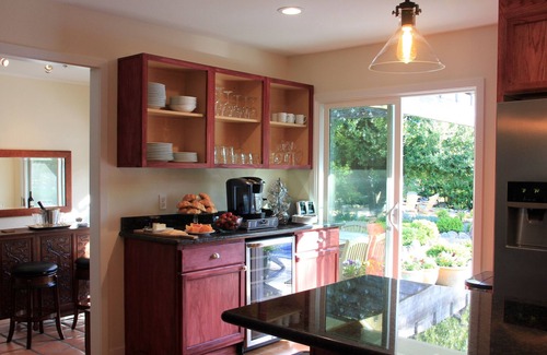 Kenwood Villa | Villa Ticino - Romantic and exclusive vineyard estate - pool, spa, bocce, views