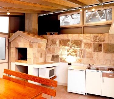 Klis Apartment | Villa Valenta-Klis near Split, heated pool & view