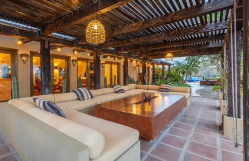 San Jose del Cabo Villa | Villa Vida Cabo - Authentic Spacious Ocean View Near Beach & Town