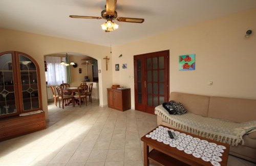 Vrvari House | Villa Viktoria