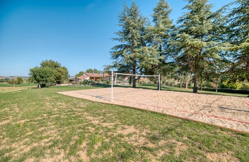 Faudoas Villa | Villa Virginie Gîte 1 – Spacious Air-Conditioned House with Heated Pool and Spa