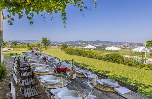 Terre Roveresche Villa | Villa Vista Mare, magnificent villa in the north of the Marche region, near the Adriatic Coast.