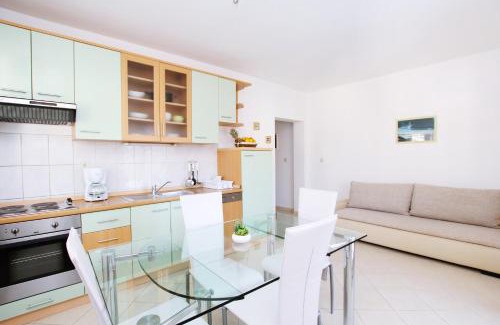 Seget Vranjica Apartment | Villa Vrbat