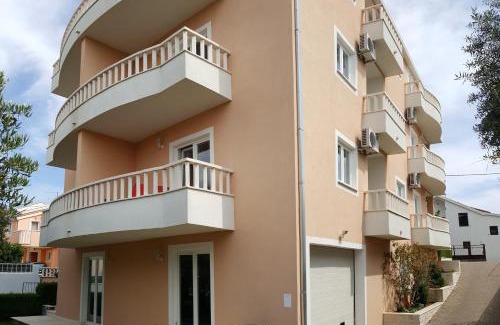 Seget Vranjica Apartment | Villa Vrbat