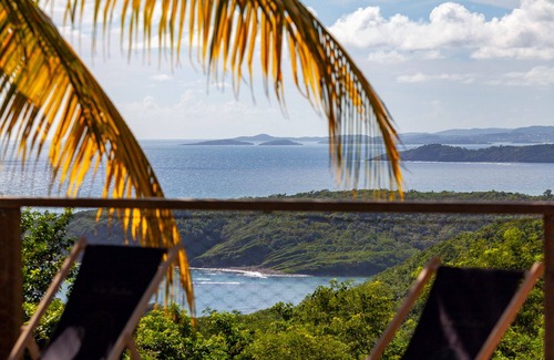 Tartane Villa | Villa Vue Sauvage in Tartane, in the Caravelle nature reserve.