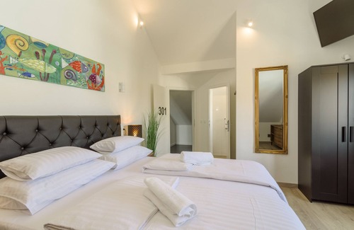 Trogir Hotel | Villa White
