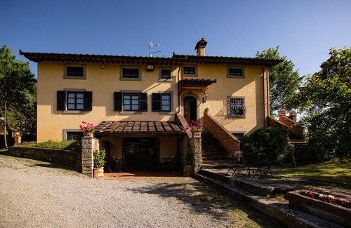 Castiglion Fiorentino Villa | Villa with swimming pool, tennis court and table tennis ideal for sports lovers and the enjoyment of