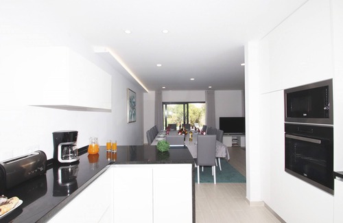 Armacao de Pera Villa | Villa with heatable pool, 2 jacuzzis & BBQ