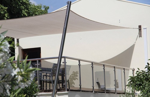 Braganca House | Villa with pool, 3 bedrooms, 2 bathrooms, kitchen, terrace and garden