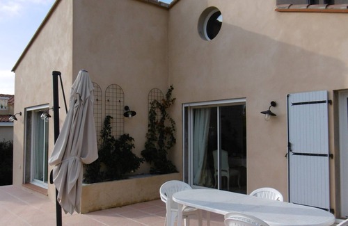 Saint-Hippolyte Villa | Villa with pool near sea - 8 people