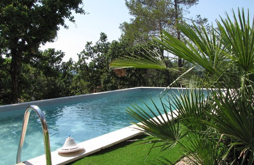 Brignoles Villa | Villa with pool in the center of Green Provence