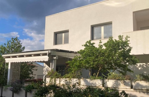 Lanusei House | Villa with pool