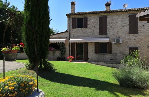 Tavullia Villa | VILLA with POOL, soccer field, fitness corner, WiFi, air conditioning, PESARO