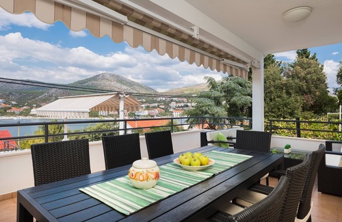 Seget Vranjica Villa | Villa with private swim pool, 40 meters from the sea