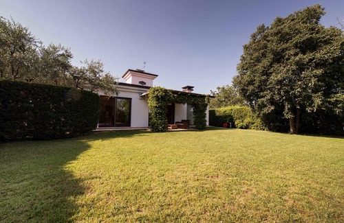 Rimini Villa | Villa with Private Pool, Gymnasium and Sauna for Holidays and Work