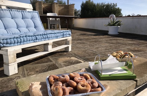 Torre Castiglione Villa | Villa with sea view from the terrace a few steps from the beach
