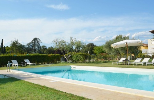 Signa Villa | Villa Yvonne by MMega