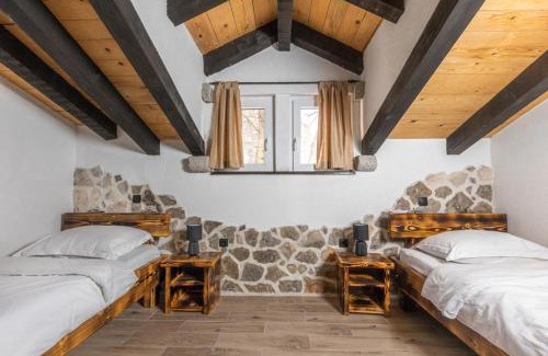 Blaca Villa | Villa Zamudio