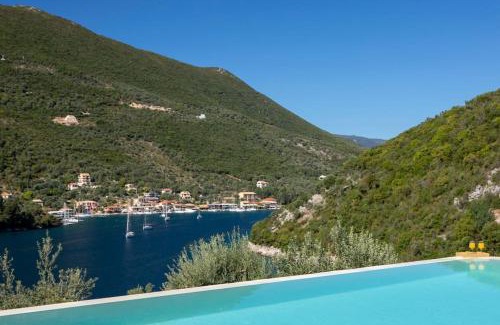 Sivota Villa | Villa Zoe - Direct Sea Access Live Scenery at