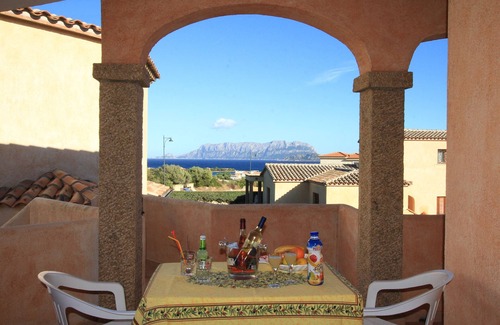 Pittulongu House | VillaGaia apartment-Panoramic terrace-Sea only 450mt.-ParkAutoPrivate car-WiFi