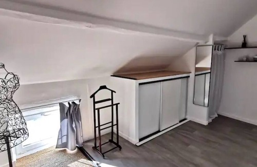 Ternant House | Village house
