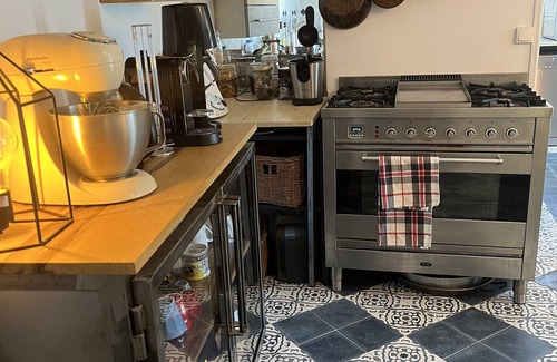 Ansouis House | Village house with heated pool in the Luberon for 14 people