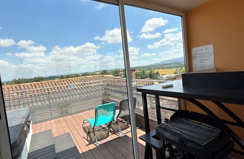 Dourgne House | Village house with terrace & Spa