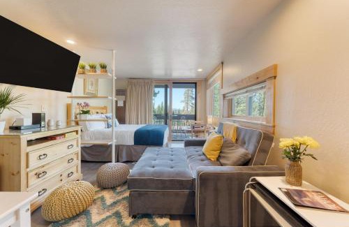 Truckee House | Village Studio by AvantStay Minutes to Lifts