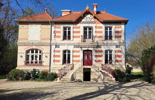 Vanvey House | VILLAS DU PARC EN BOURGOGNE, 20 pers, 5*, European Ecolabel