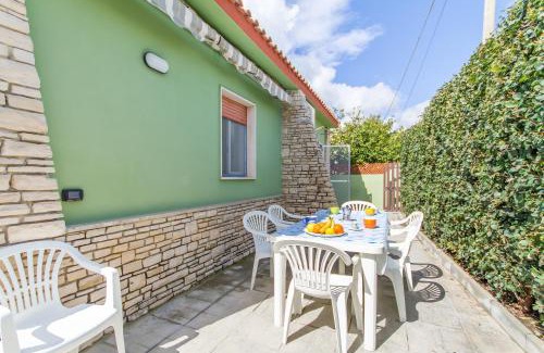 Scala di Furno Villa | Villetta Belvedere 400 Meters From Sea - Happy Rentals