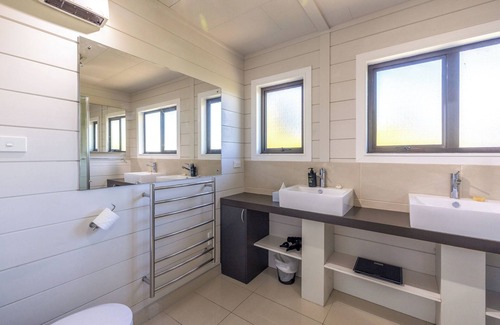 Waiheke Island Resort | Villetta Hauraki by Waiheke Pure