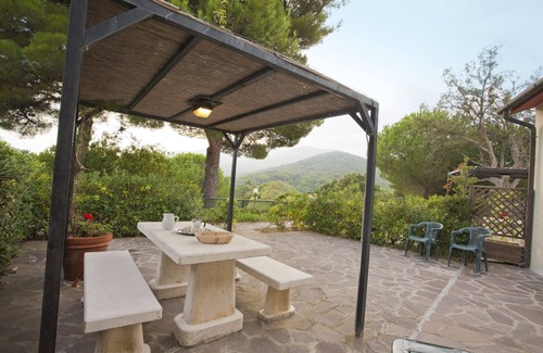 Marciana Apartment | VILLINO LE SUGHERE - BILOCALE MIRTO