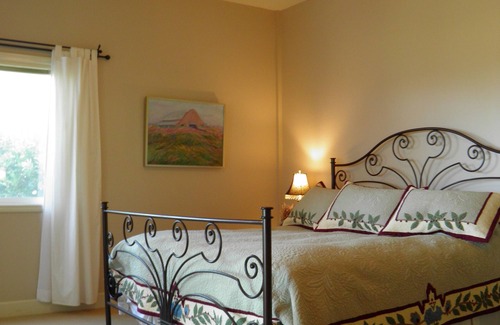 Kenwood Other | Vineyard FarmStay w/Heated Pool from May-Oct.