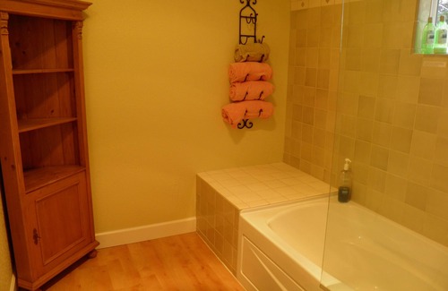 Kenwood Other | Vineyard FarmStay w/Heated Pool from May-Oct.