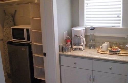 Paso Robles Apartment | Vineyard Guest House, Fabulous Views and Covered Parking