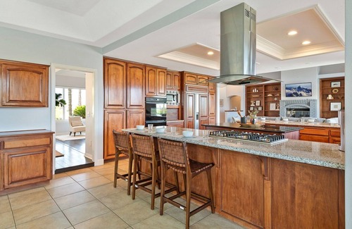 Murrieta House | Vineyard View by Fieldtrip 8 Bd with Infinity Pool, Hot Tub, Games