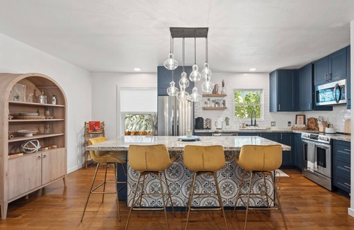 Old Southwest House | Vintage Boho Retreat in Reno's Midtown Arts District