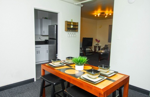 Hot Springs Apartment | Vintage Elegance - Condo Steps Away From Casino