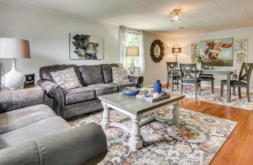 Canton House | Vintage Farm Cottage Near Hikes and Pigeon River