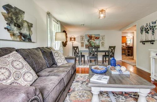 Canton House | Vintage Farm Cottage Near Hikes and Pigeon River