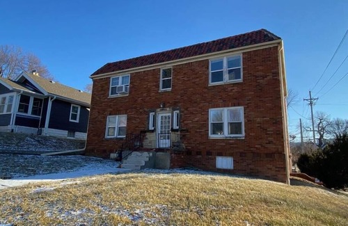 Joslyn Castle Apartment | Vintage Vibes, Modern Comfort Near UNMC