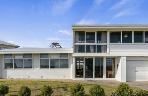 Port Willunga House | Vintage Vista by Wine Coast Holidays
